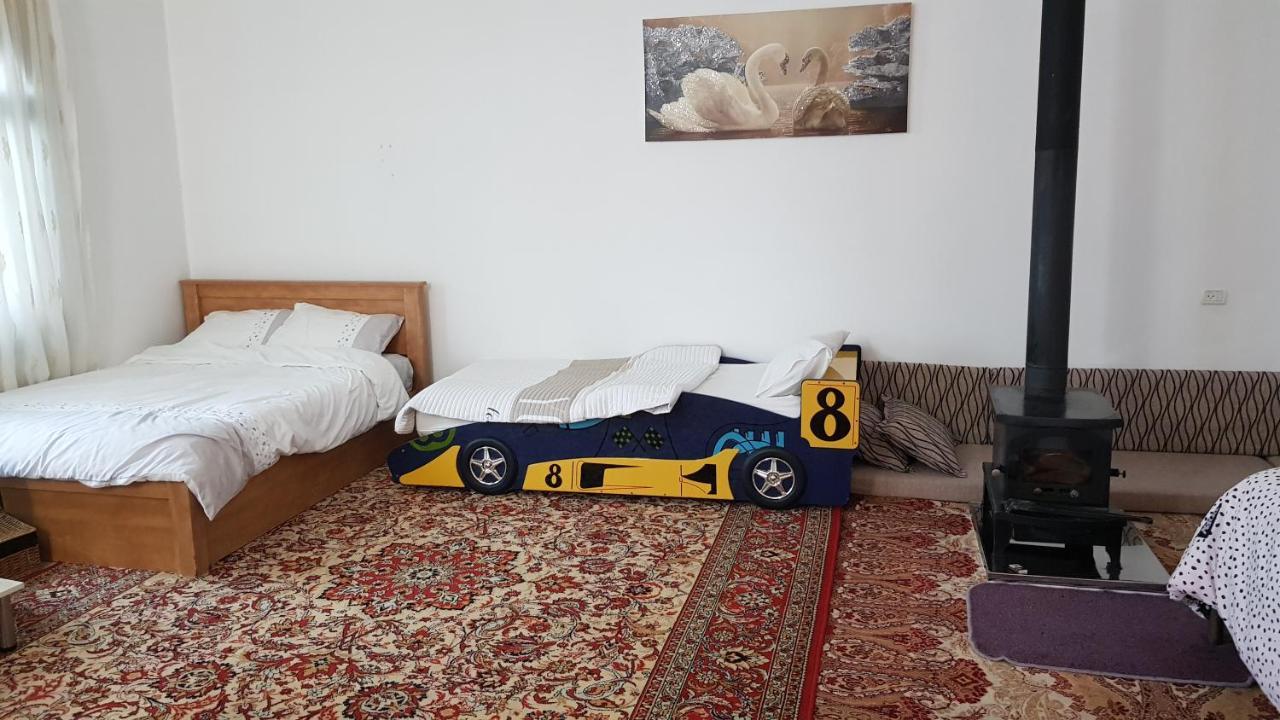 Hermon Accommodation 迈季代勒舍姆斯 外观 照片