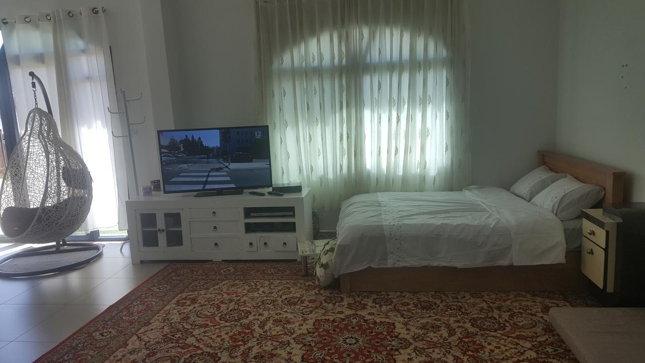 Hermon Accommodation 迈季代勒舍姆斯 外观 照片